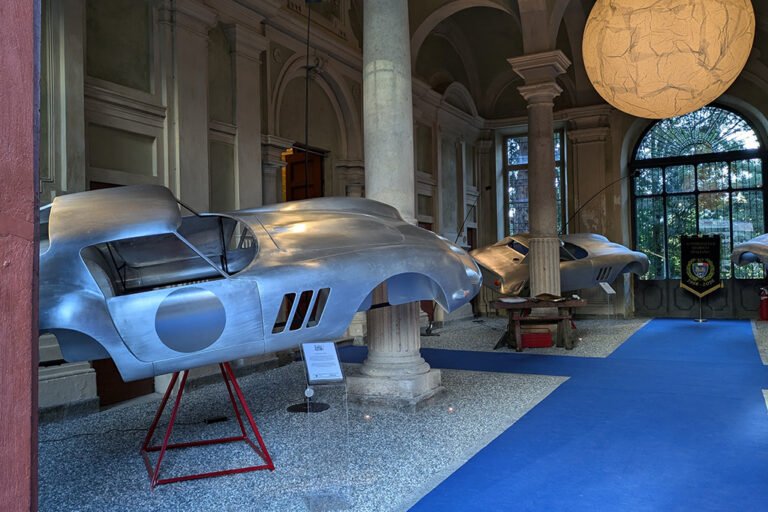 Cosa Offre Duca Cars a Torino per Gli Amanti delle Auto 33 auto eleganti in esposizione a torino