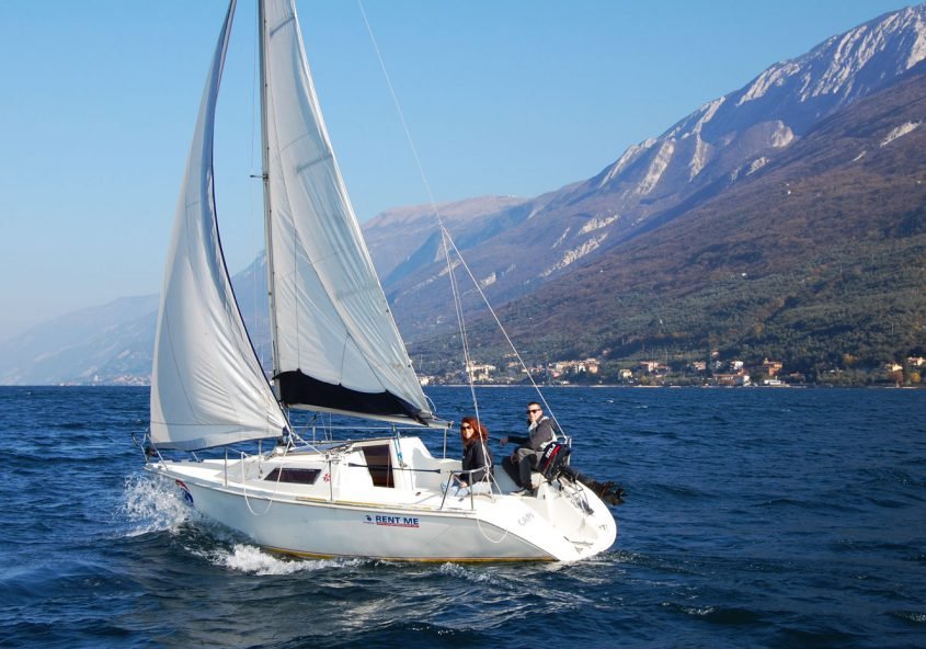Quali sono le migliori opzioni per un giro in barca sul Lago di Garda 5 Quali sono le migliori opzioni per un giro in barca sul Lago di Garda