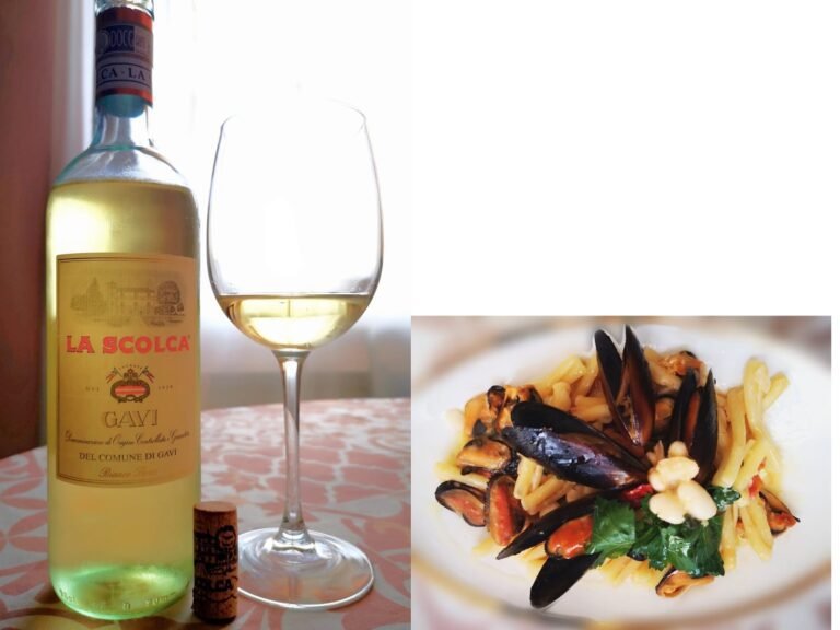 bottiglia di vino gragnano con calice