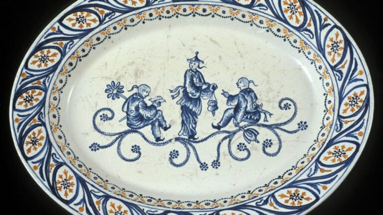 Qual è la storia e l'importanza della Marca Corona di Sassuolo 18 ceramiche artistiche di sassuolo in esposizione