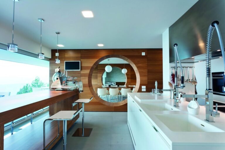 Quali Sono Le Migliori Idee Per Una Piccola Cucina A Ibiza 28 cucina moderna e luminosa con vista mare