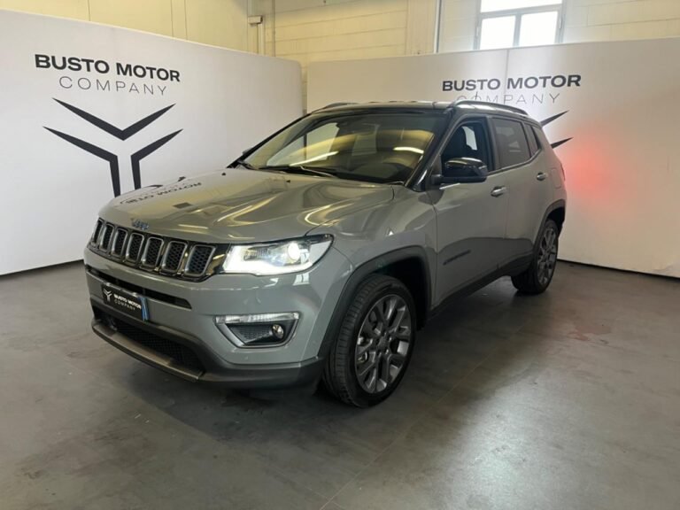 Dove trovare foto di Compass a Busto Arsizio online 31 foto di busto arsizio con compass