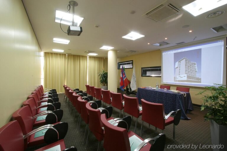 hall accogliente dellholiday inn a torino