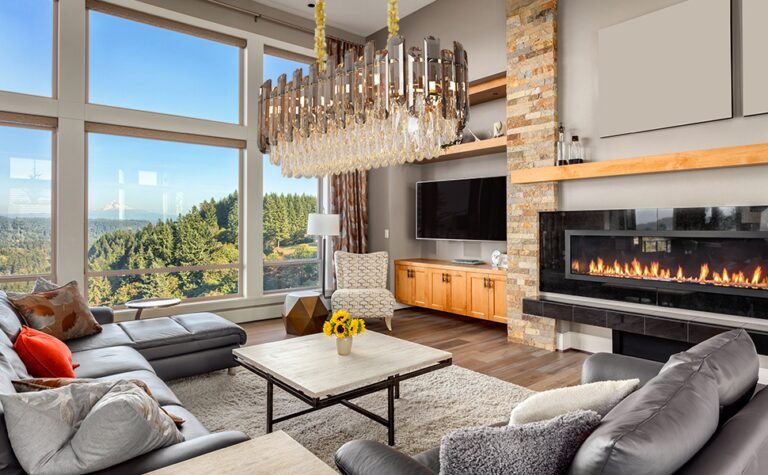 lampadario mano mano moderno in ambiente domestico