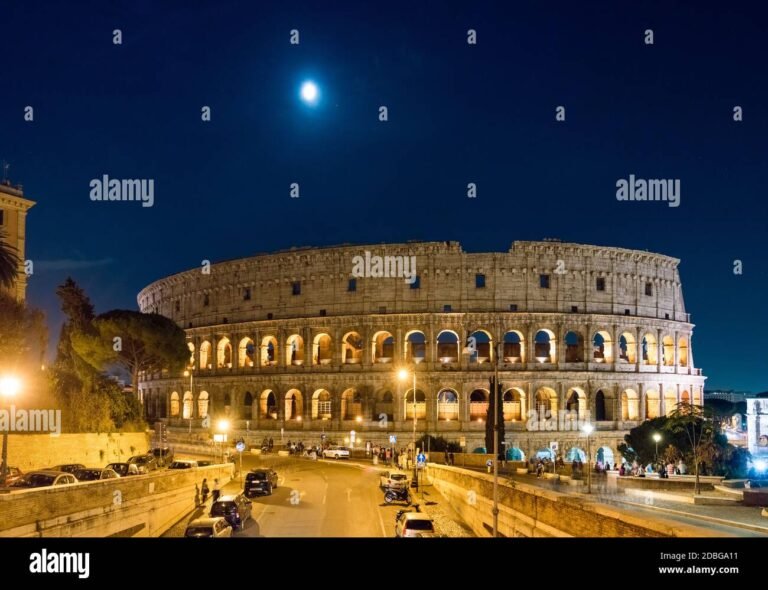 Cosa sapere sulla luna blu a Roma e come osservarla 11 luna blu sopra il colosseo illuminato