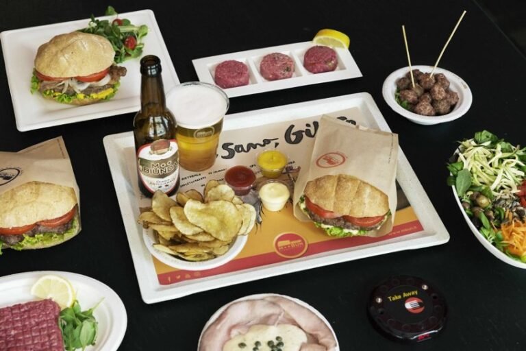 mac bun con ingredienti freschi e colorati