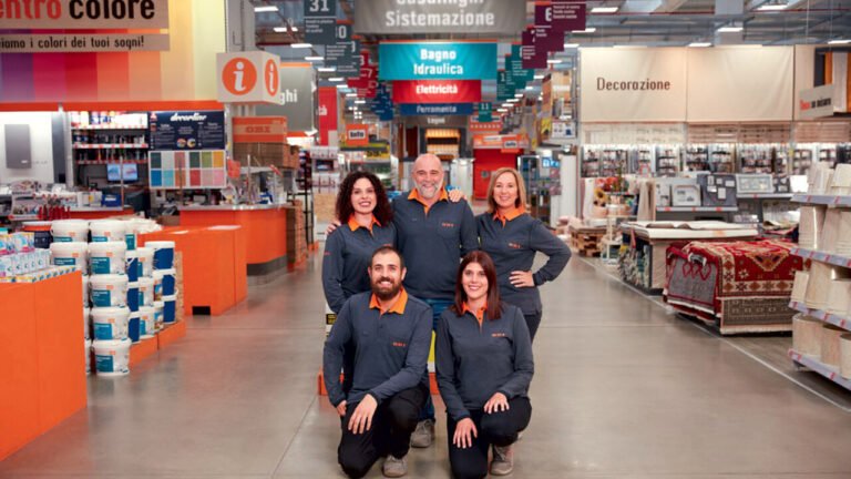 negozio obi con porte aperte