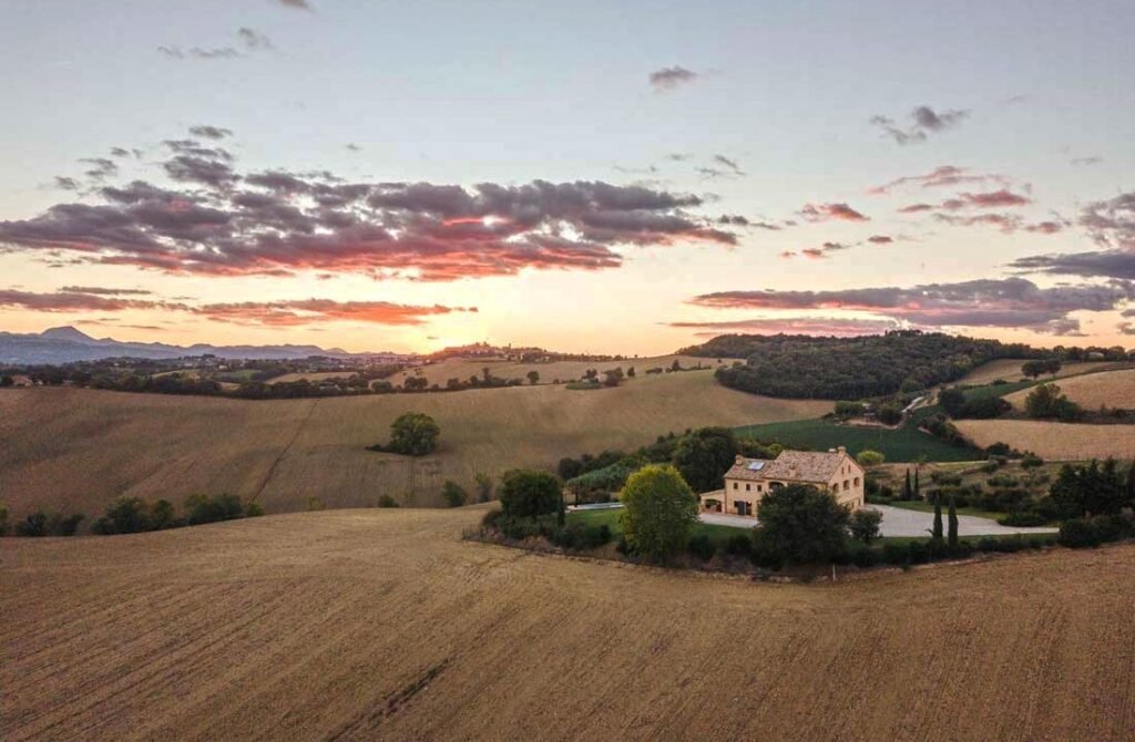 Quali sono i migliori consigli per comprare una casa in campagna ad Ancona