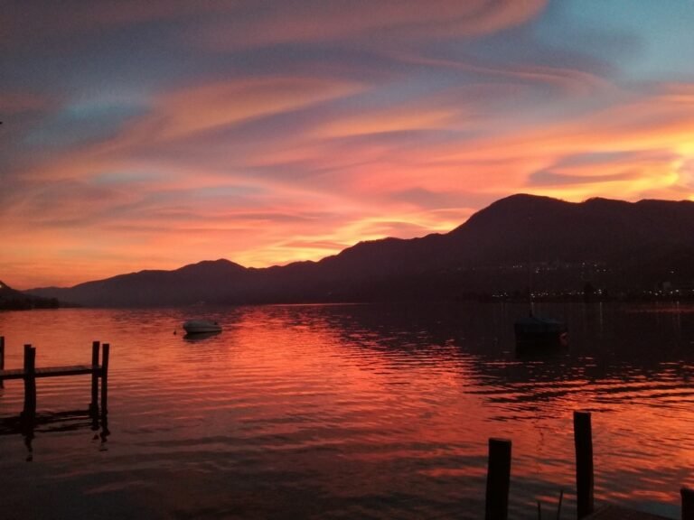 panorama dellorto san giulio al tramonto