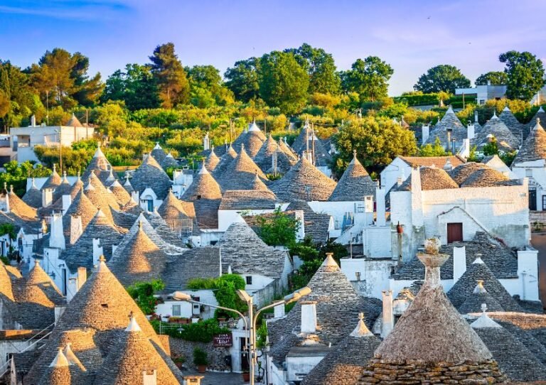 panorama di altamura con i suoi trulli