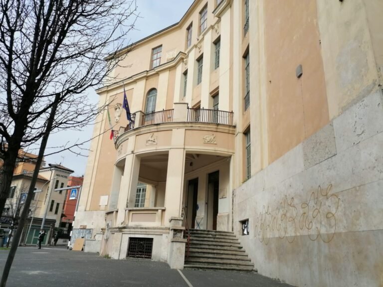 scorcio di piazza don bosco a roma