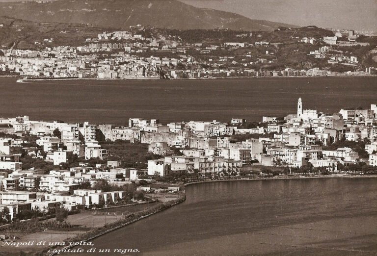 scorcio panoramico della baia di bacoli