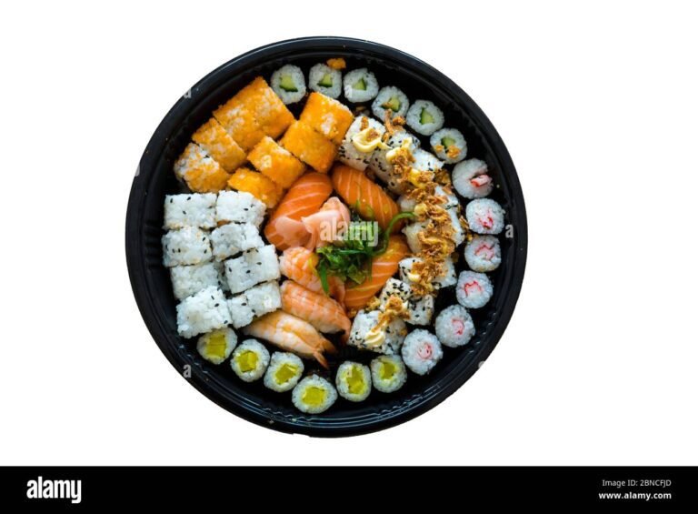 Dove si trova il ristorante Lucky Star Sushi e quali piatti offre 31 sushi assortito su un elegante piatto 1