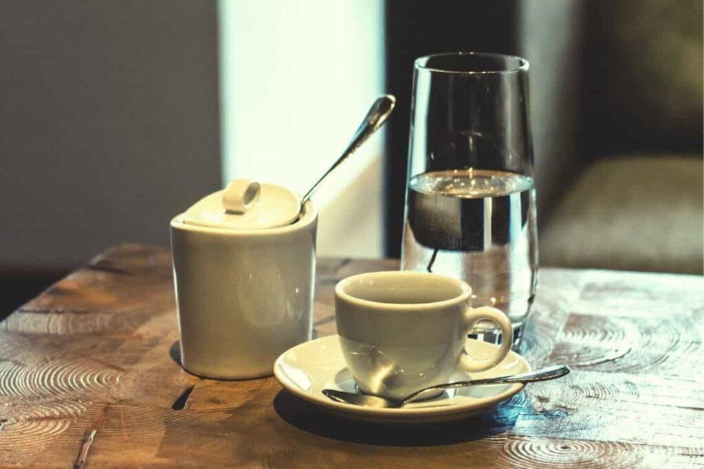 Cosa Rappresenta il Caffè Amaro nella Trilogia di Baricco