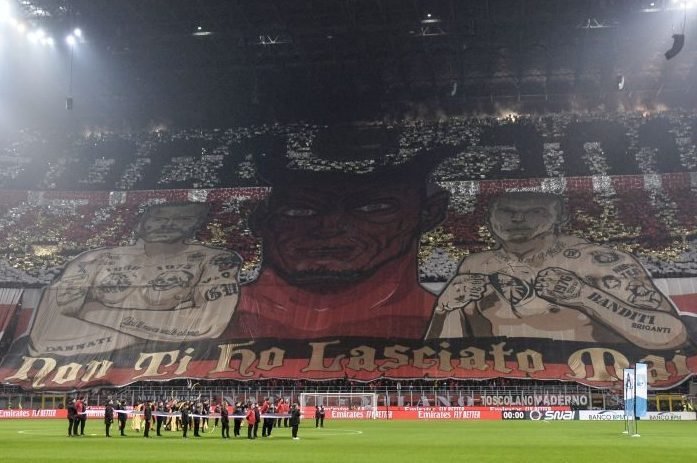 Dove posso trovare il miglior fan shop dell'AC Milan online 8 Dove posso trovare il miglior fan shop dell’AC Milan online