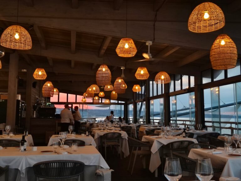 Dove si trova Da Giannino L'Angolo d'Abruzzo e cosa offre 24 un accogliente ristorante abruzzese con panorama