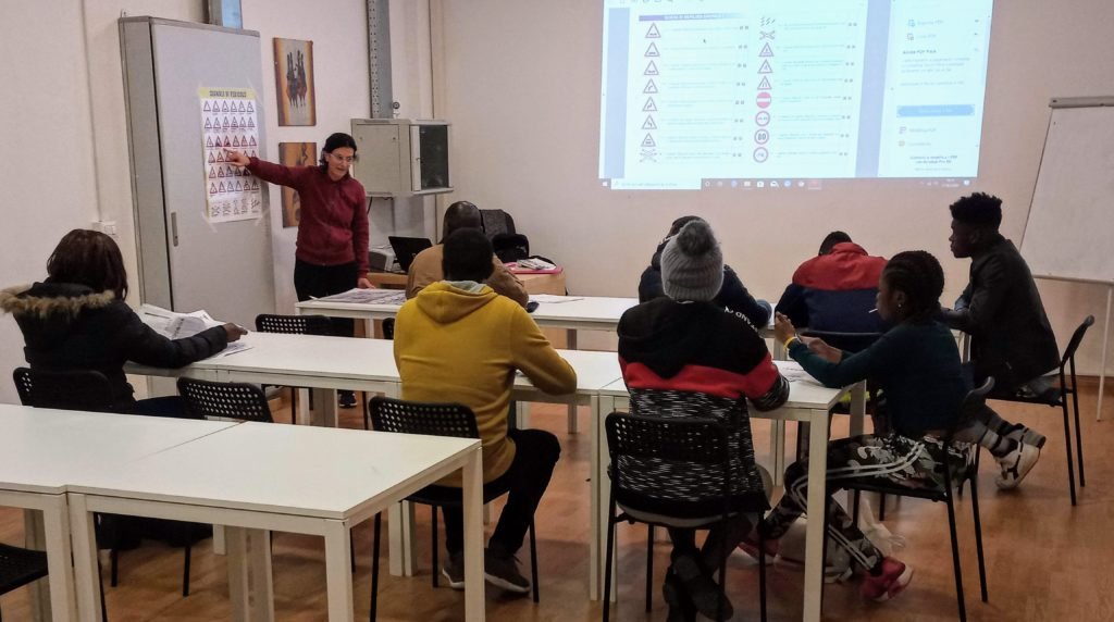 Dove trovare corsi per il conseguimento della patente AB a Torino