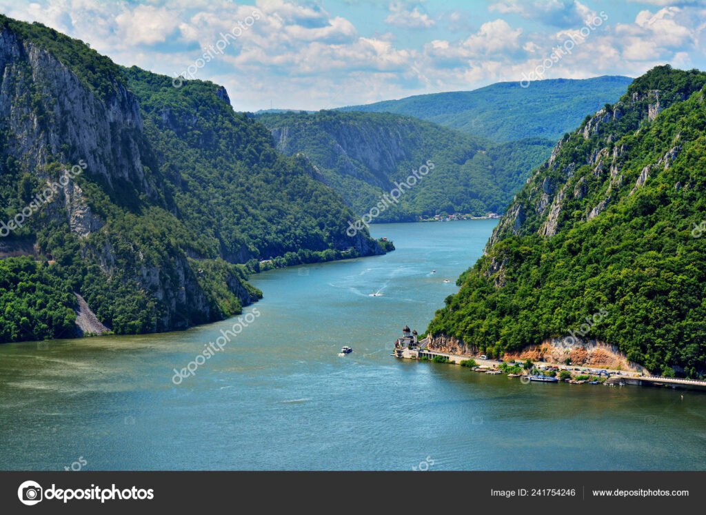 Quali sono i temi principali nel “Danubio” di Claudio Magris