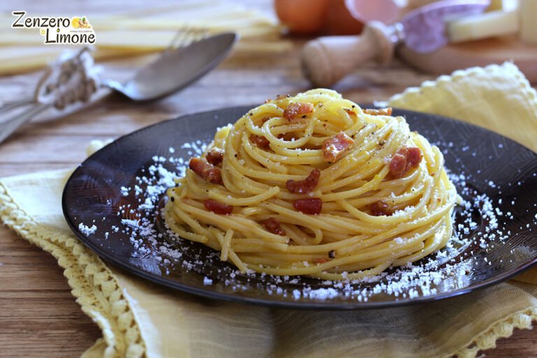 Quali Sono i Migliori Primi Piatti Tipici della Cucina Romana 16 un piatto di pasta alla carbonara