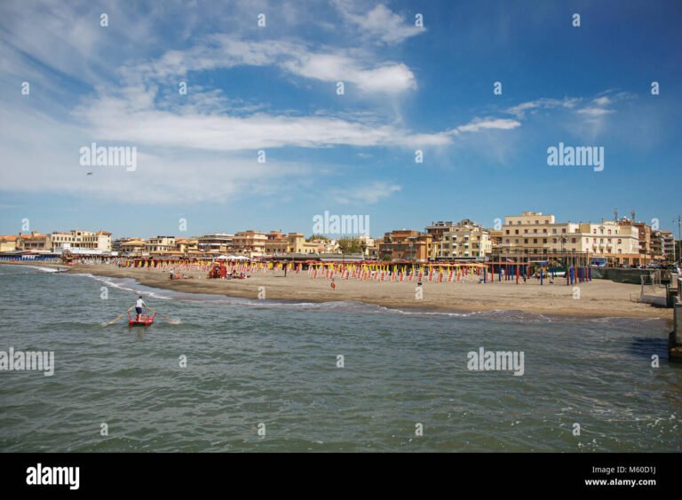 una vista panoramica del litorale di ostia