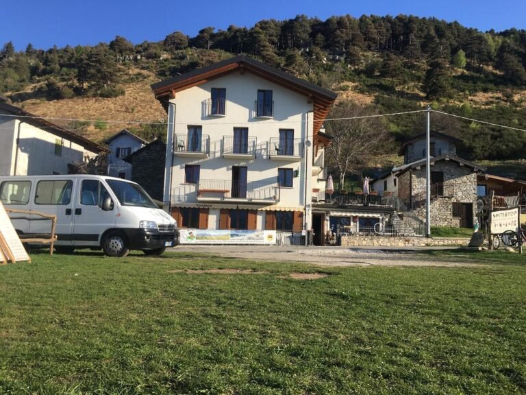 una vista panoramica della baita dal vikingo