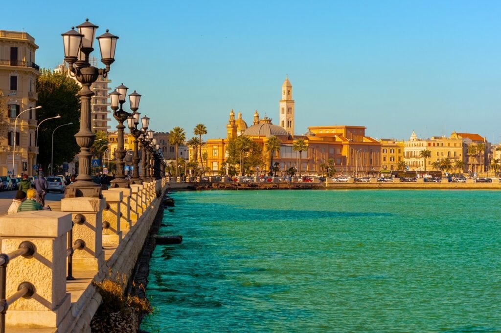 vista panoramica del centro storico di bari