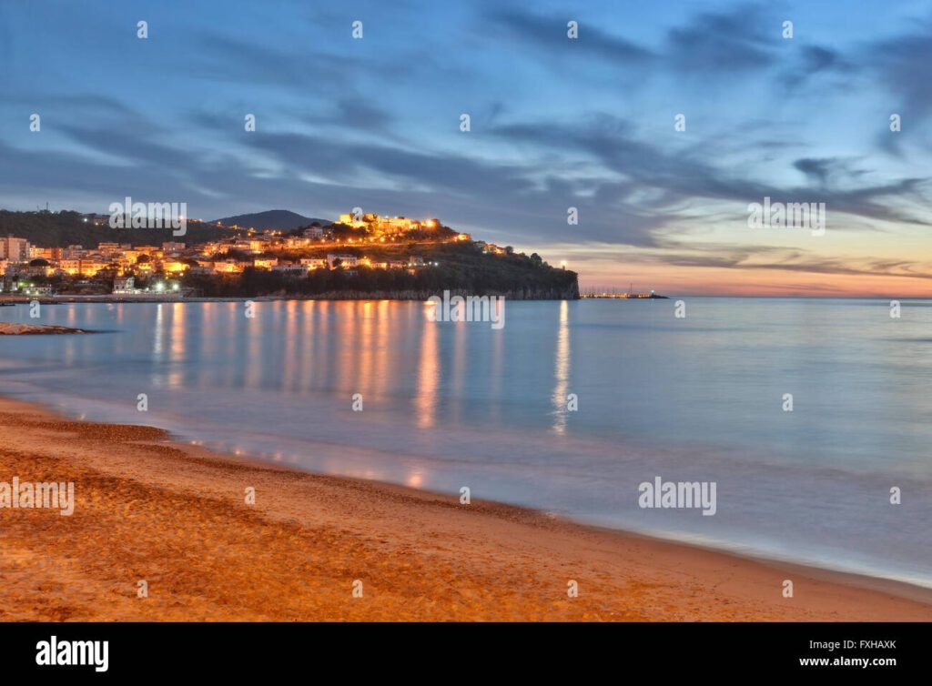 vista panoramica di agropoli al tramonto