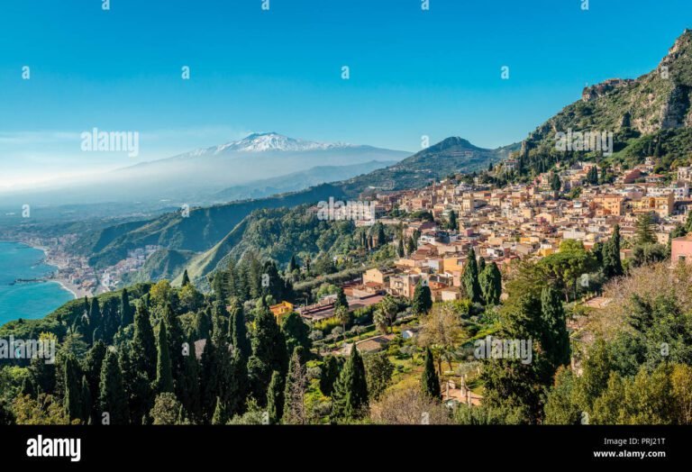 vista panoramica di giardini naxos